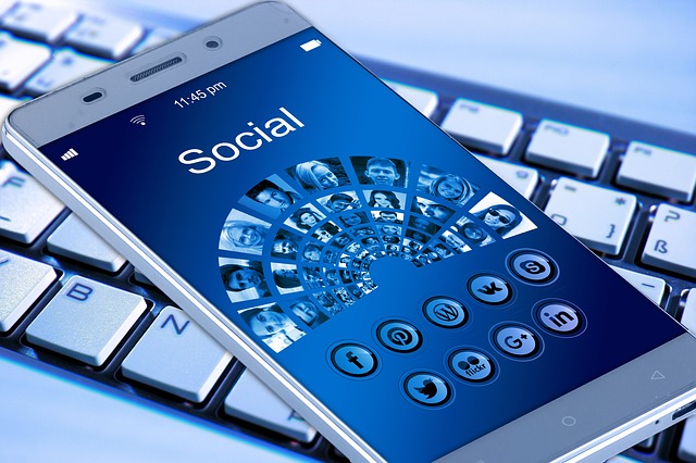 Social media and prosuming