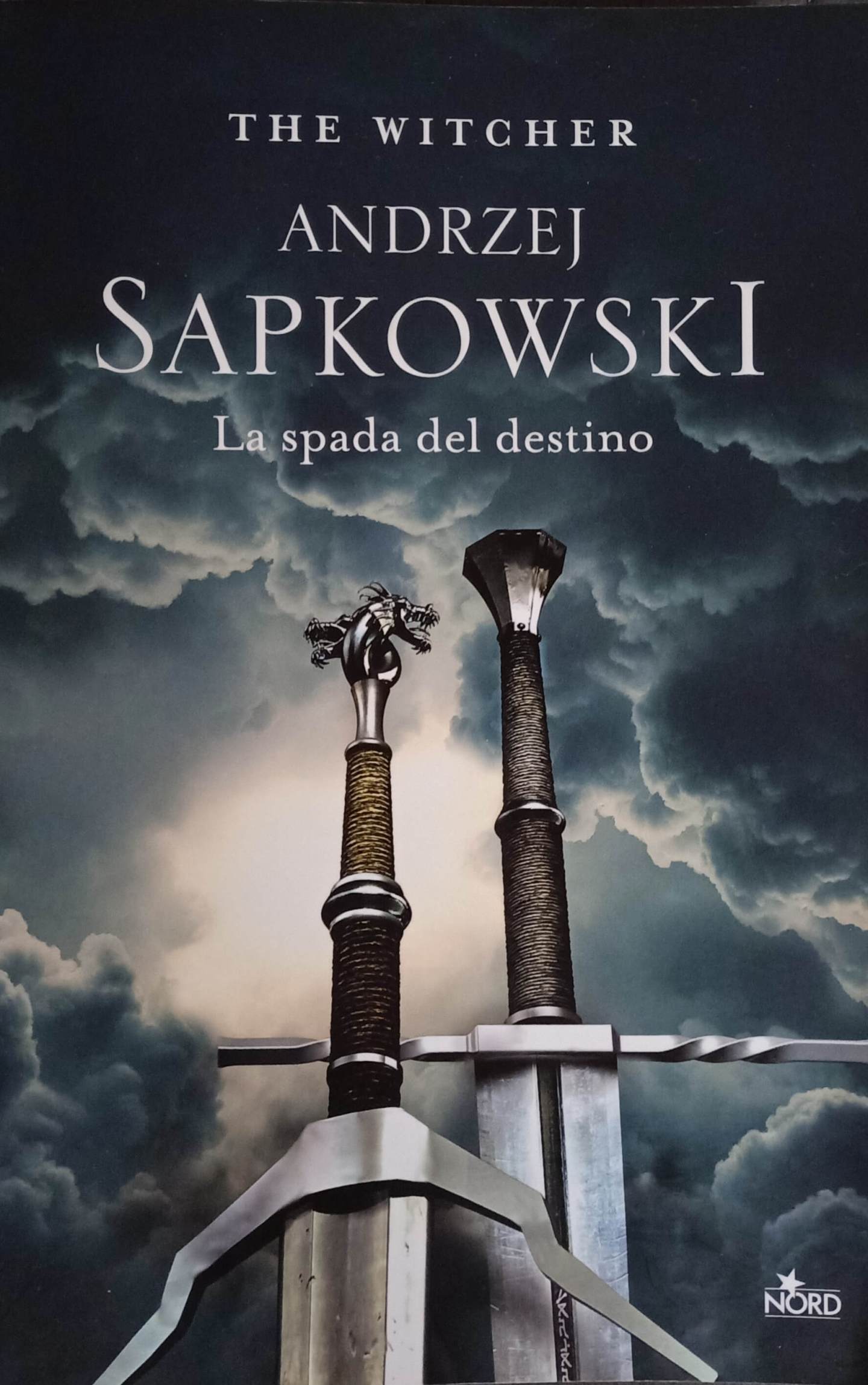 The Witcher - La Spada del Destino - libro