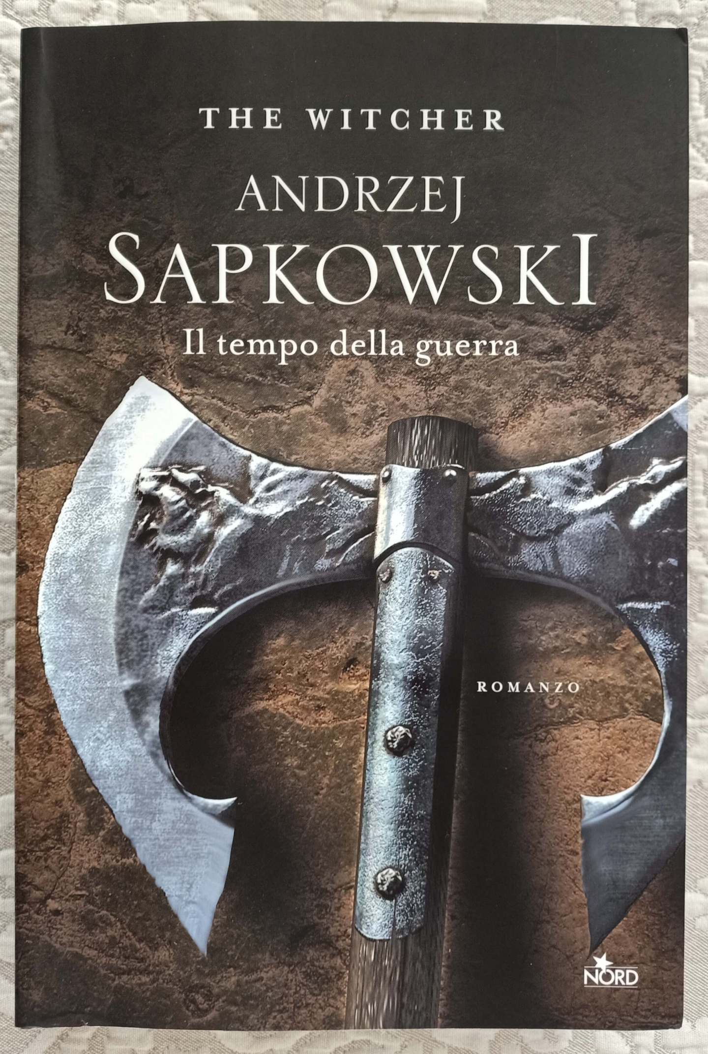 the witcher - il tempo della guerra - libro