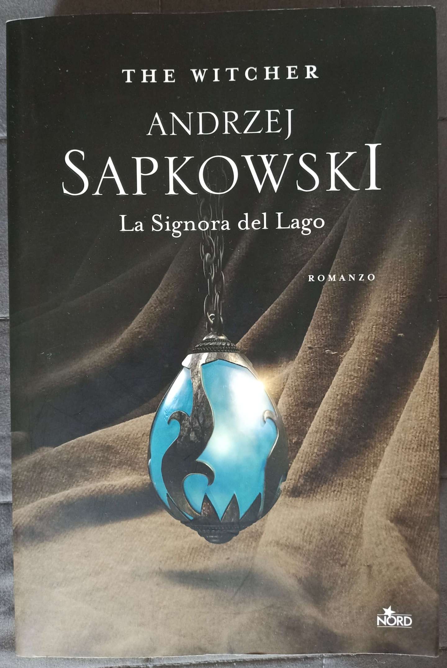 THE WITCHER – LA SIGNORA DEL LAGO - LIBRO